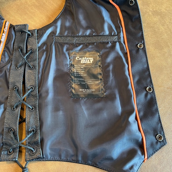 Custom Bilt Button Down Black Leather V-Neck Motorcycle Biker Vest - Picture 5 of 14